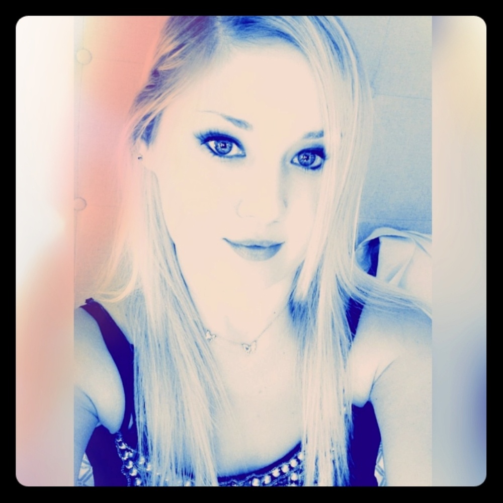 Hi, I'm Ash, this is my stash